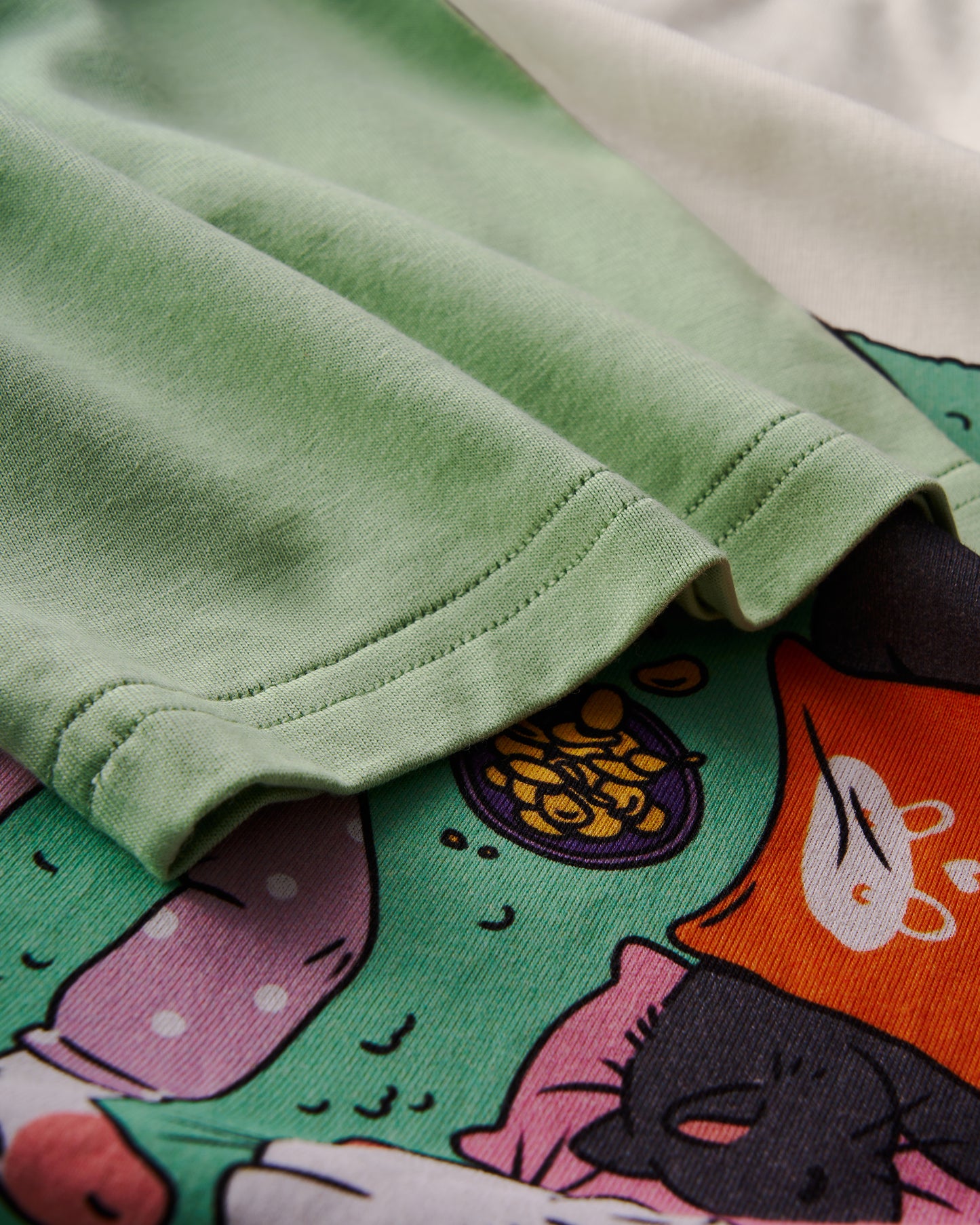 Reading Party Tee